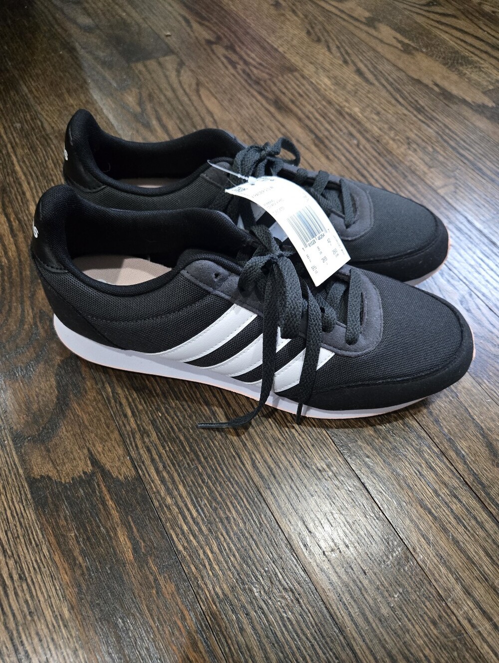 Adidas V racer 2.0. Black White Peach Pink Size 9.5 NWT